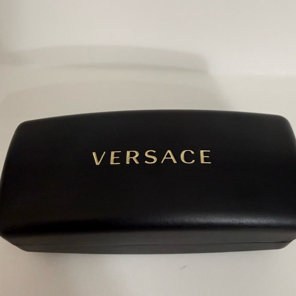 VERSACE sunglasses case BLACK AUTHENTIC SUNGLASSES CASE W/CLOTH , booklet - Picture 2 of 11